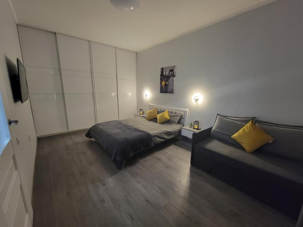 Warm & Cozy Apartment In The Heart Of Historical Lviv Buitenkant foto